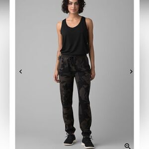 PRANA Cozy Up Pant size S in Sage Camo